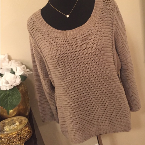 Old Navy Sweaters - Old Navy Tan Knit Sweater